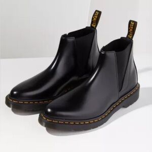 Dr martens patent leather Bianca Chelsea boot
